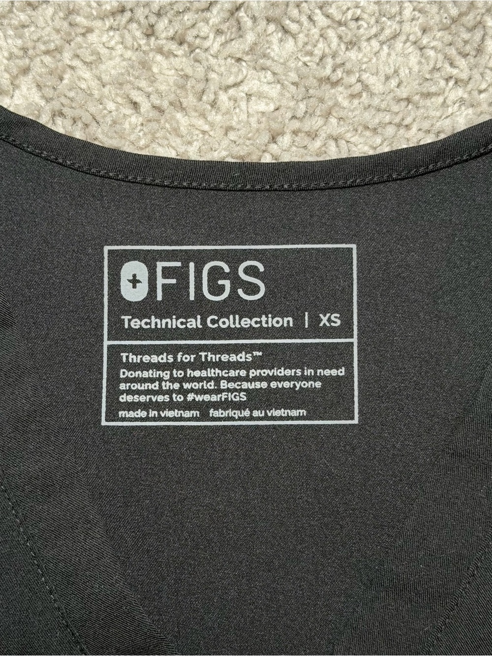 Figs Women’s Black Caterina Scrub Top - Picture 3 of 4